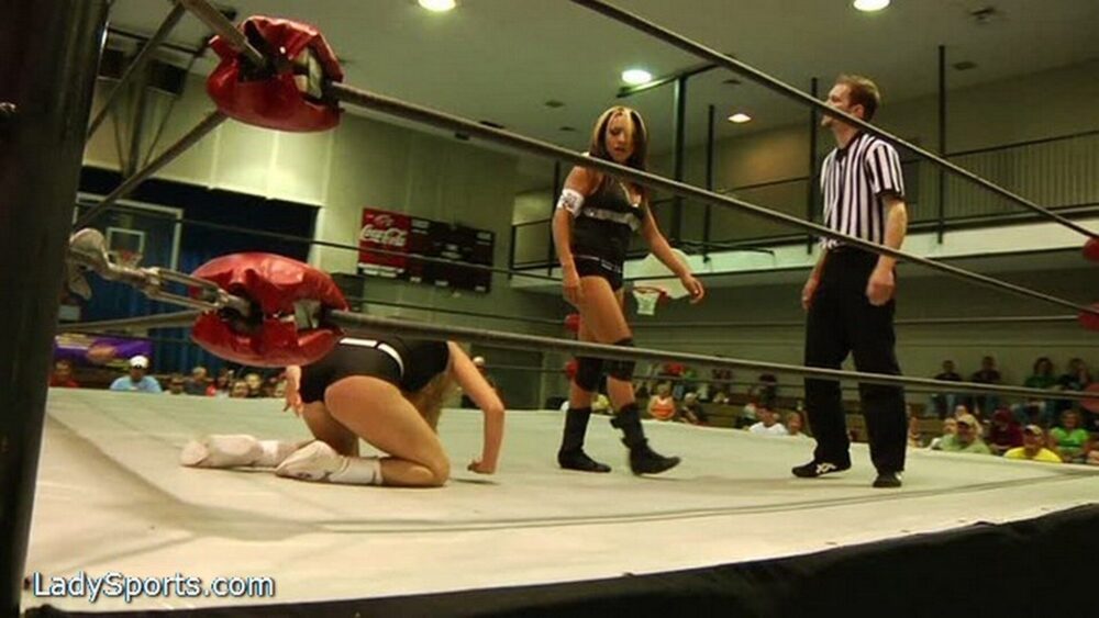 Tracy "TT" Taylor vs. Nikki Diamond - Image 7